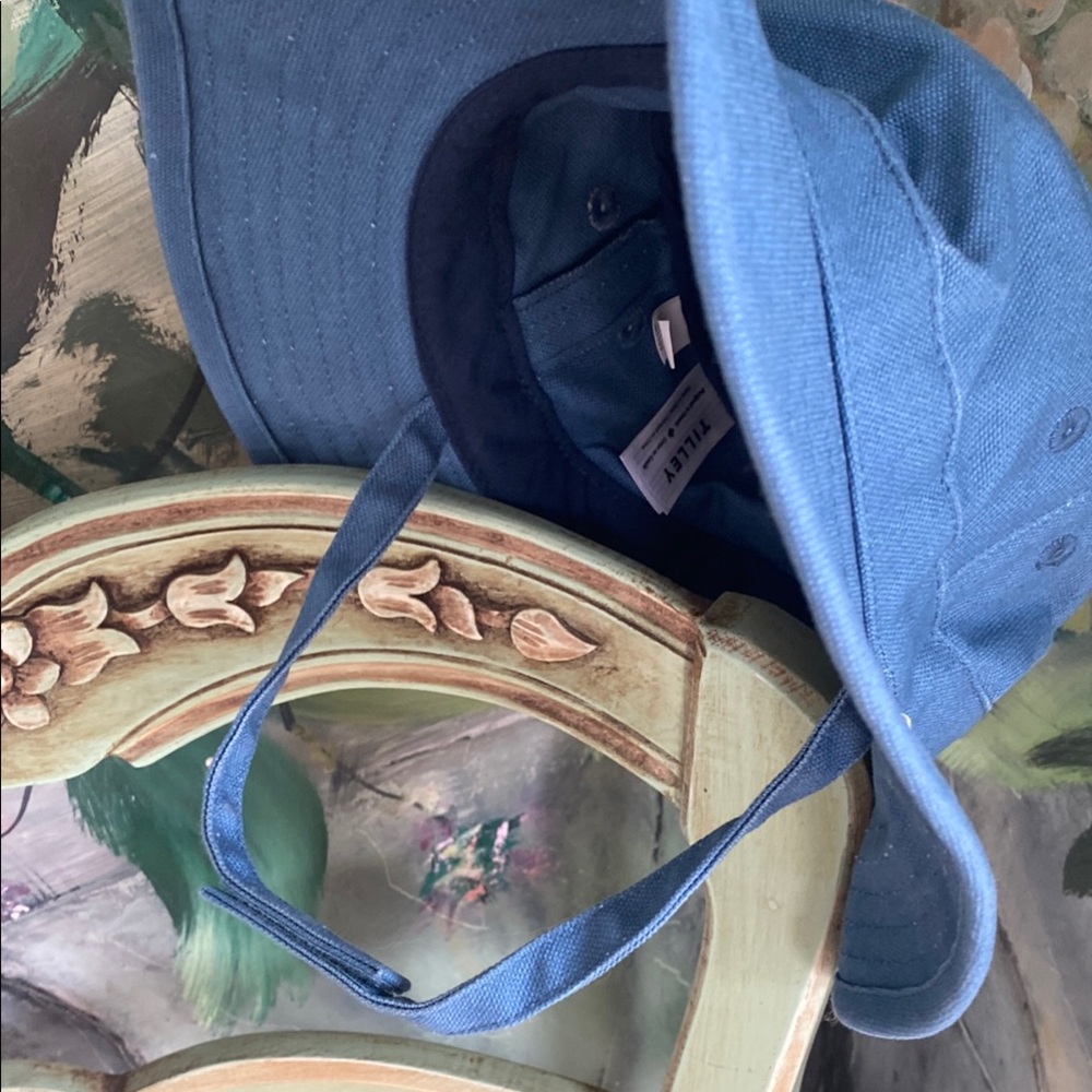 Tilley Blue Outdoor Hat - Kids Size Medium - Picture 4 of 5